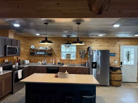 385 Section Line Rd, Greers Ferry, AR 72067 photo 5