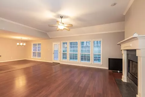 Living - 1035 Skyline Dr, Alexander, AR 72002 photo 1 of 4