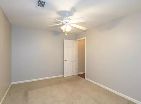Bedroom - 1035 Skyline Dr, Alexander, AR 72002 photo 6 of 10