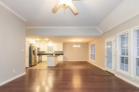 Living - 1035 Skyline Dr, Alexander, AR 72002 photo 2 of 4
