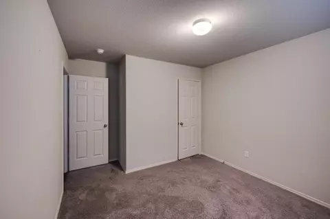 Bedroom - 7001 Woodsgate Cv, Alexander, AR 72002 photo 9 of 9