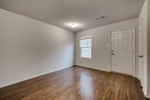 Living - 7001 Woodsgate Cv, Alexander, AR 72002 photo 5 of 5