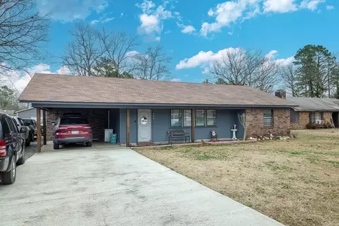 204 Phillips Dr, Gurdon, AR 71743 photo 3