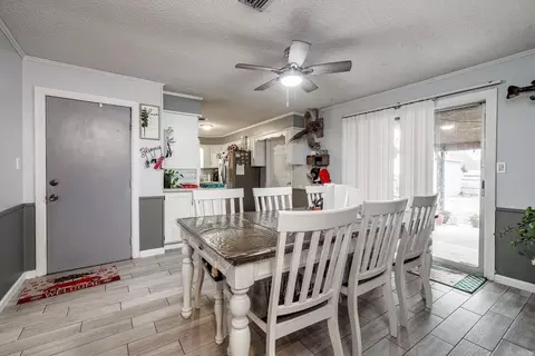 204 Phillips Dr, Gurdon, AR 71743 photo 8