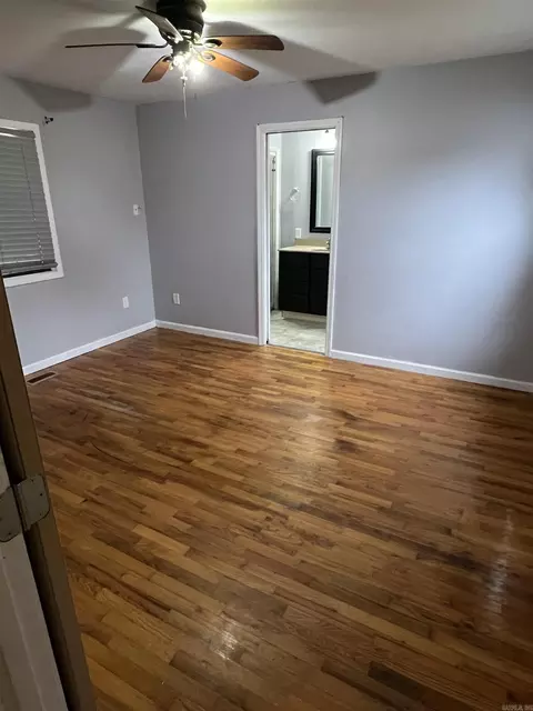 Bedroom - 288 Lower Ridge Rd, Conway, AR 72032 photo 1 of 4