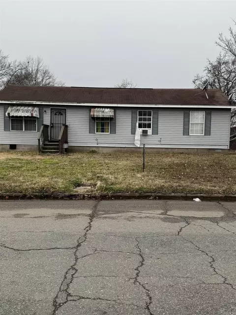 1801 W 7th Ave, Pine Bluff, AR 71603 photo 1
