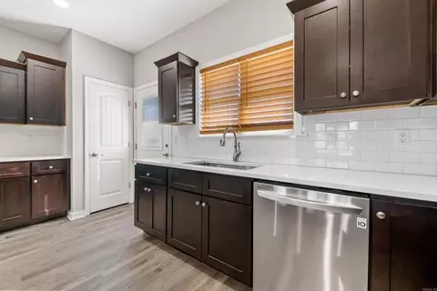 Kitchen - 135 Lloyd Henderson Rd, Beebe, AR 72012 photo 3 of 4