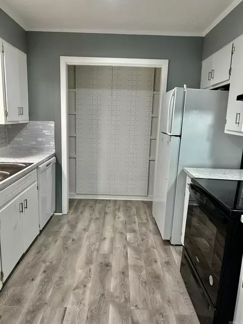 3608 S Holly St, Pine Bluff, AR 71603 photo 9