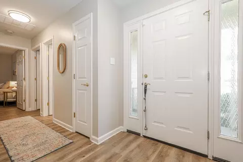 Entry Way - 2605 Eagle Run Dr, Benton, AR 72015 photo 1 of 2