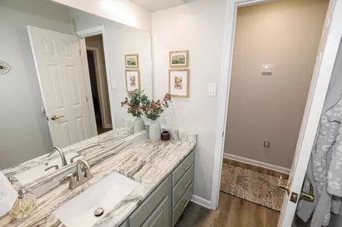 Bath - 2605 Eagle Run Dr, Benton, AR 72015 photo 3 of 7