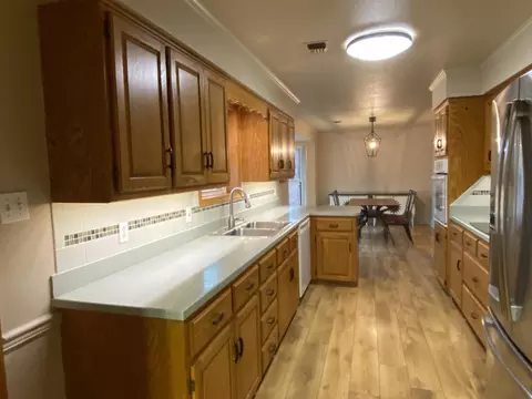 Kitchen - 23 Timberlane Dr, Mount Ida, AR 71957 photo 5 of 5