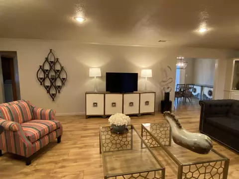 Living - 23 Timberlane Dr, Mount Ida, AR 71957 photo 2 of 5