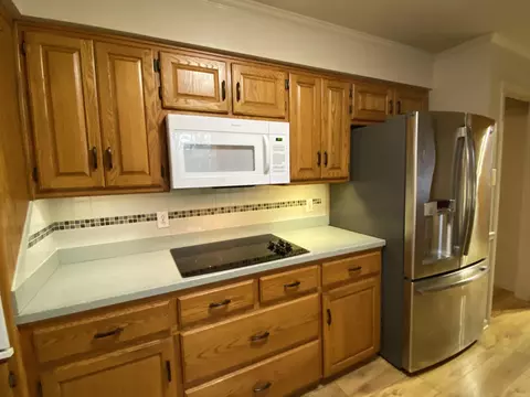Kitchen - 23 Timberlane Dr, Mount Ida, AR 71957 photo 3 of 5