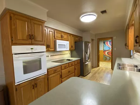 Kitchen - 23 Timberlane Dr, Mount Ida, AR 71957 photo 1 of 5