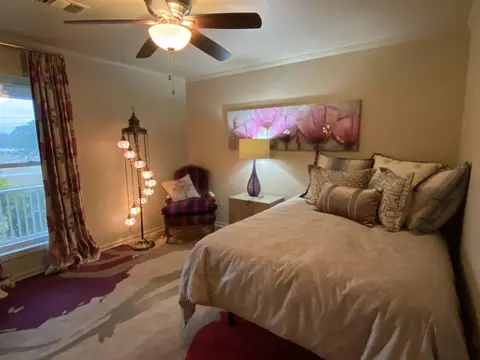 Bedroom - 23 Timberlane Dr, Mount Ida, AR 71957 photo 3 of 7