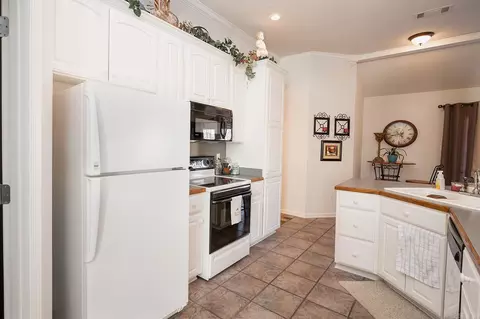 Kitchen - 2112 Duane, Beebe, AR 72012 photo 1 of 3