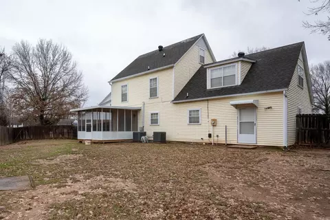 15 Laura Ln, Conway, AR 72034 photo 4