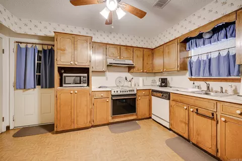 15 Laura Ln, Conway, AR 72034 photo 7