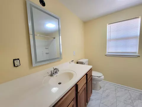 Bath - 10631 Glendale, Pine Bluff, AR 71603 photo 3 of 3