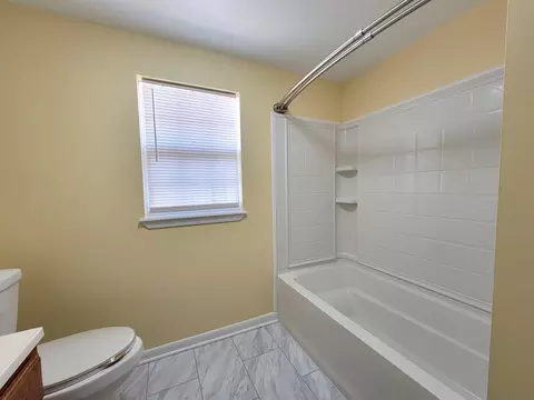 Bath - 10631 Glendale, Pine Bluff, AR 71603 photo 2 of 3