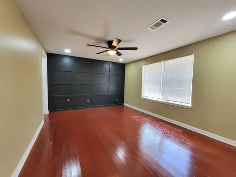 Living - 10631 Glendale, Pine Bluff, AR 71603 photo 1 of 2