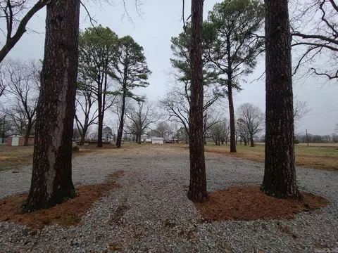 411 E Barnwell St, Grubbs, AR 72431