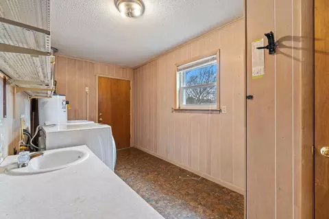 902 W College St, Beebe, AR 72012 photo 4