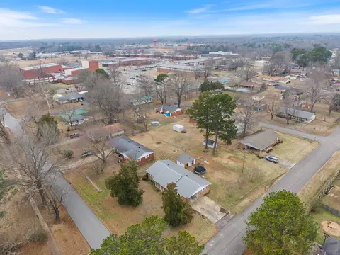 902 W College St, Beebe, AR 72012 photo 37