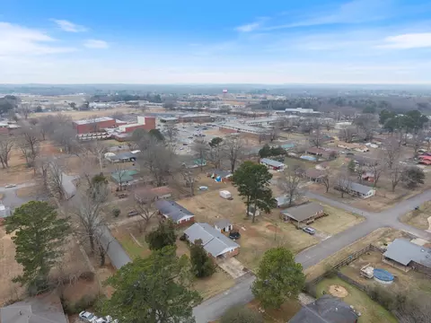 902 W College St, Beebe, AR 72012 photo 42