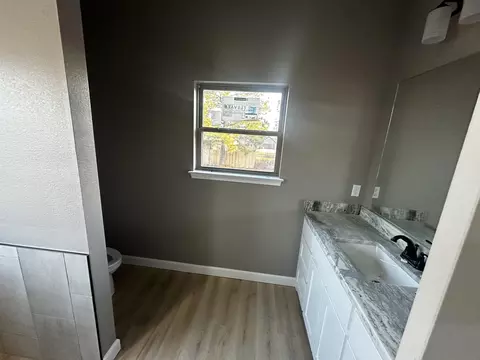 Bath - 180 Hayden Dr, Beebe, AR 72012 photo 1 of 4