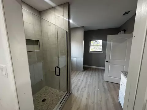 Bath - 180 Hayden Dr, Beebe, AR 72012 photo 4 of 4