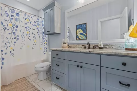 Bath - 1344 Vanderbuilt Dr, Benton, AR 72019 photo 6 of 6