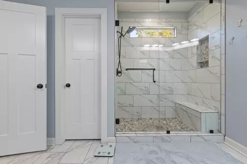 Bath - 1344 Vanderbuilt Dr, Benton, AR 72019 photo 2 of 6