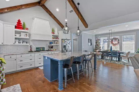 Kitchen - 1344 Vanderbuilt Dr, Benton, AR 72019 photo 2 of 4