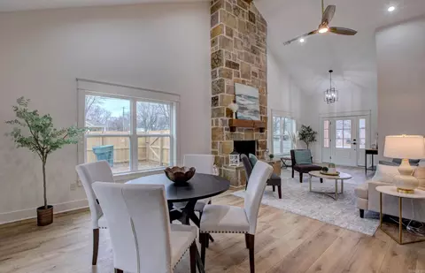 Dining - 2002 Weems St, Conway, AR 72034 photo 3 of 4