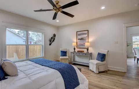 Bedroom - 2002 Weems St, Conway, AR 72034 photo 3 of 13