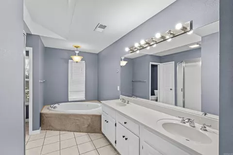 Bath - 112 Granite Dr, Mcrae, AR 72102 photo 1 of 5
