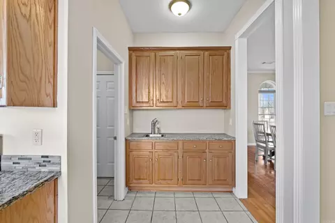 Entry Way - 112 Granite Dr, Mcrae, AR 72102 photo 1 of 2