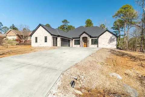 5 Brilliante Cir, Hot Springs Village, AR 71909