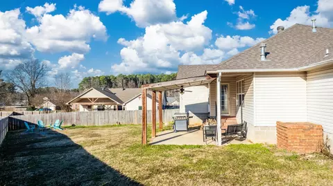 Exterior - 815 Elkhart Loop, Bryant, AR 72022 photo 5 of 6