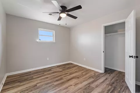 Bedroom - 2087 Hwy 31, Beebe, AR 72012 photo 4 of 5