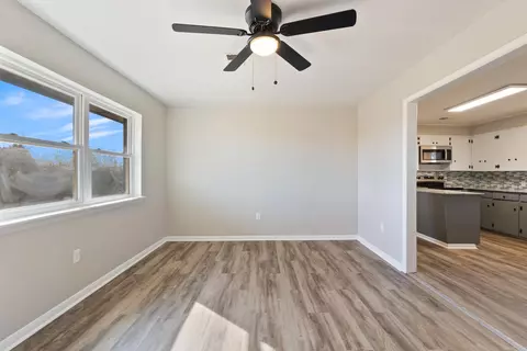 Living - 2087 Hwy 31, Beebe, AR 72012 photo 3 of 5
