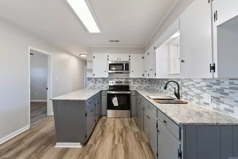 Kitchen - 2087 Hwy 31, Beebe, AR 72012 photo 1 of 5