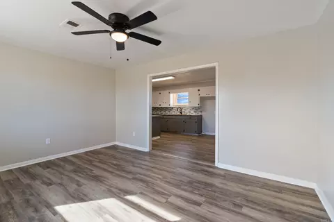 Living - 2087 Hwy 31, Beebe, AR 72012 photo 2 of 5