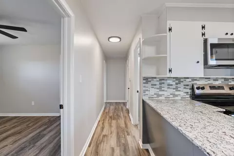 Entry Way - 2087 Hwy 31, Beebe, AR 72012 photo 1 of 1