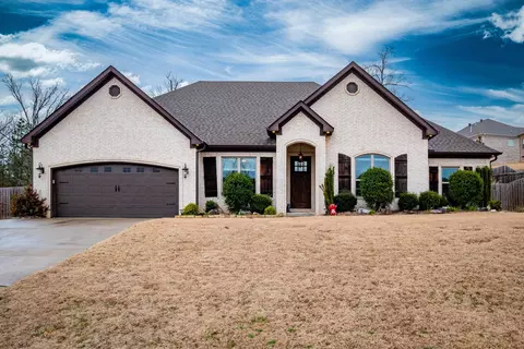 18810 Lochridge Dr, Little Rock, AR 72210