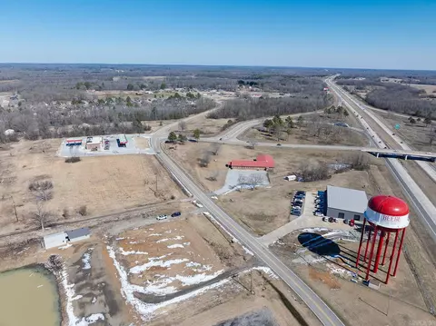 922 Access Rd, Beebe, AR 72012