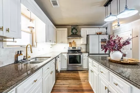 161 Fuscata Loop, Lonoke, AR 72086 photo 9