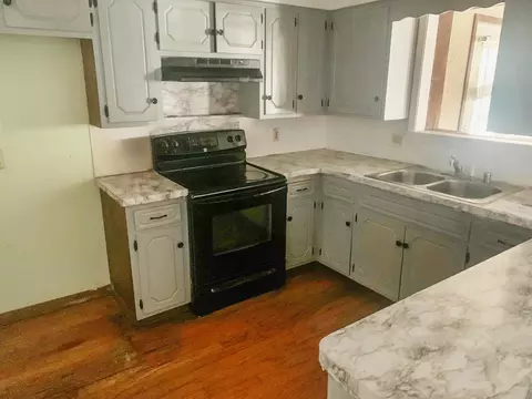 Kitchen - 3 Julner St, Searcy, AR 72143 photo 1 of 1