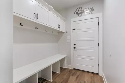 Entry Way - 2 Dandelion Dr, Greenbrier, AR 72058 photo 1 of 2